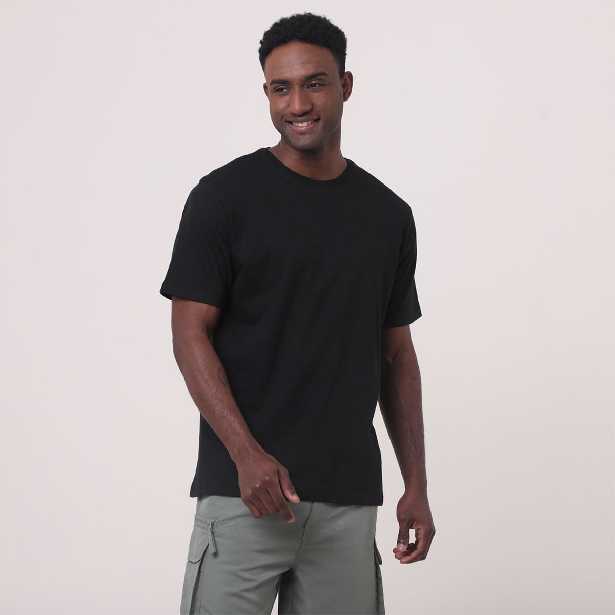 Camiseta Manga Curta Casual Preto - Tamanho G - ID