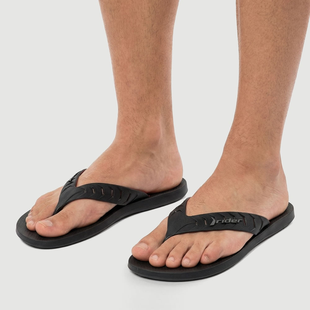 Chinelo Masculino De Dedo Street com Logo Em Relevo Preto - Rider