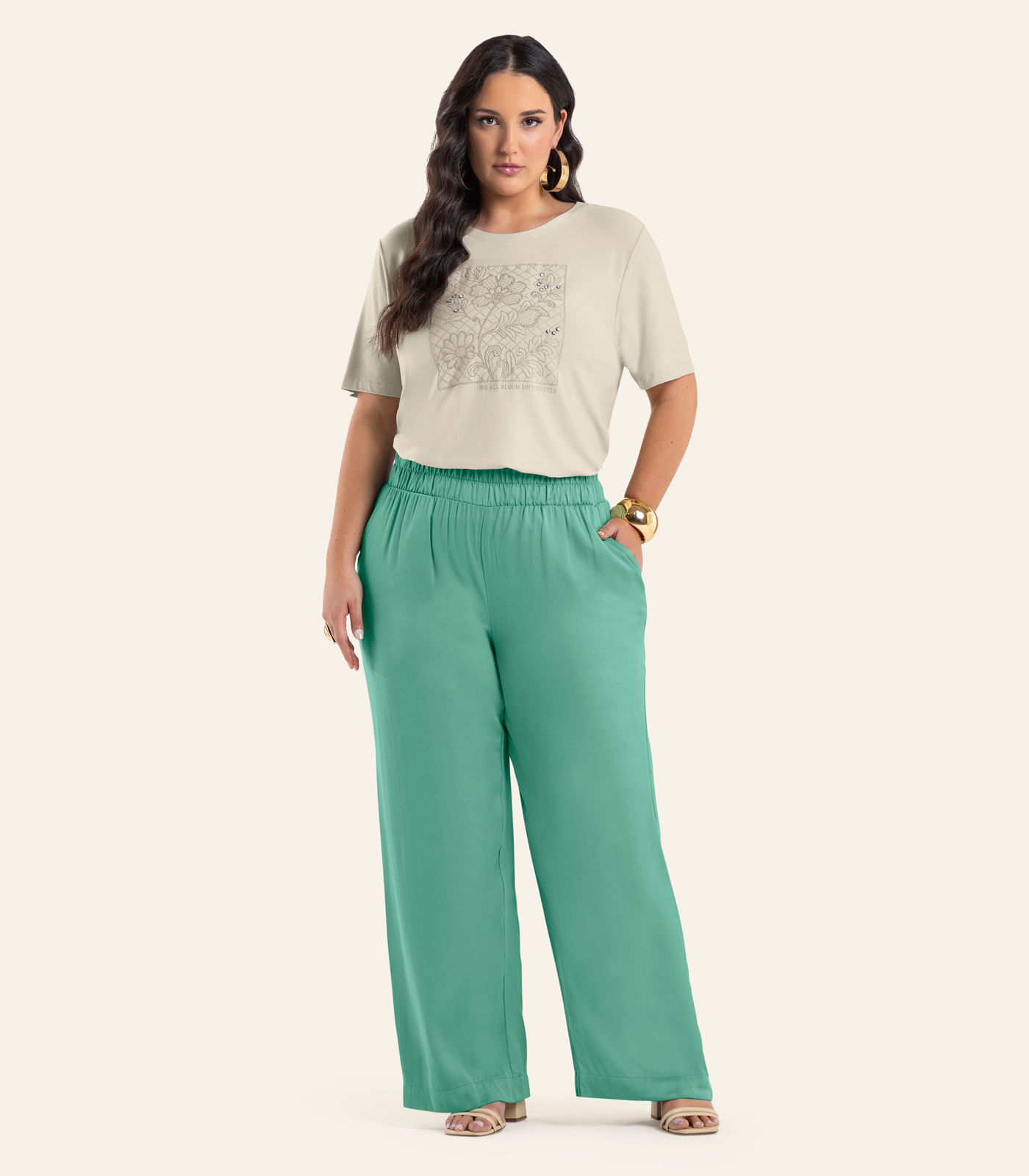Blusa Feminina Manga Curta Com Estampa Secret Glam Bege