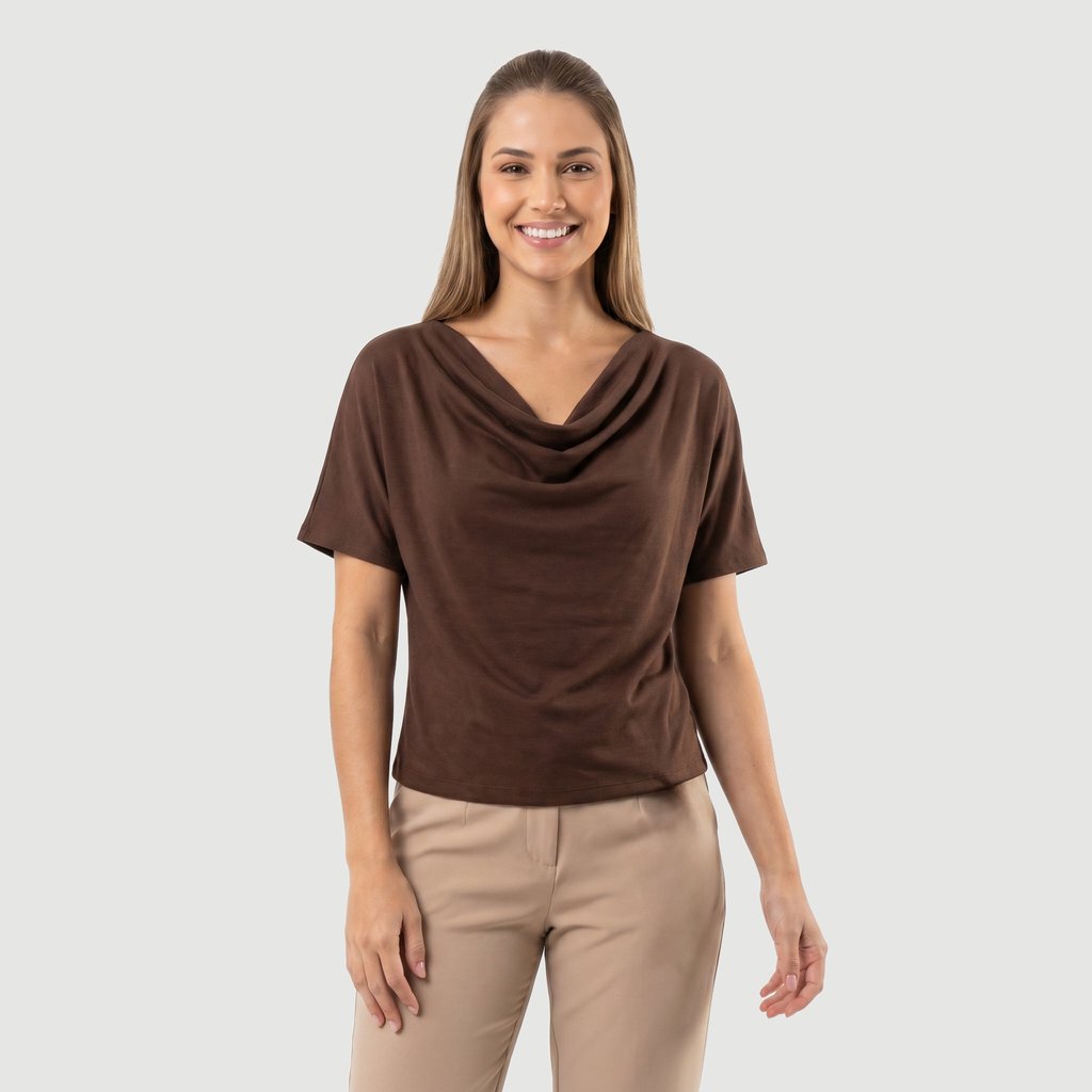 Blusa Regular Feminina Manga Curta em Algodão Marrom Viva Casual