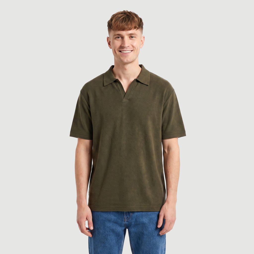 Polo Tricô Decote V Verde Militar