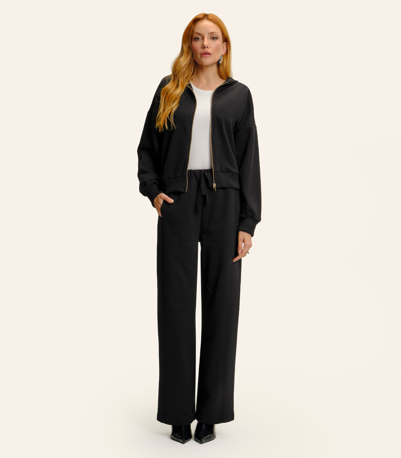Conjunto Jaqueta Com Capuz E Calça Endless Preto