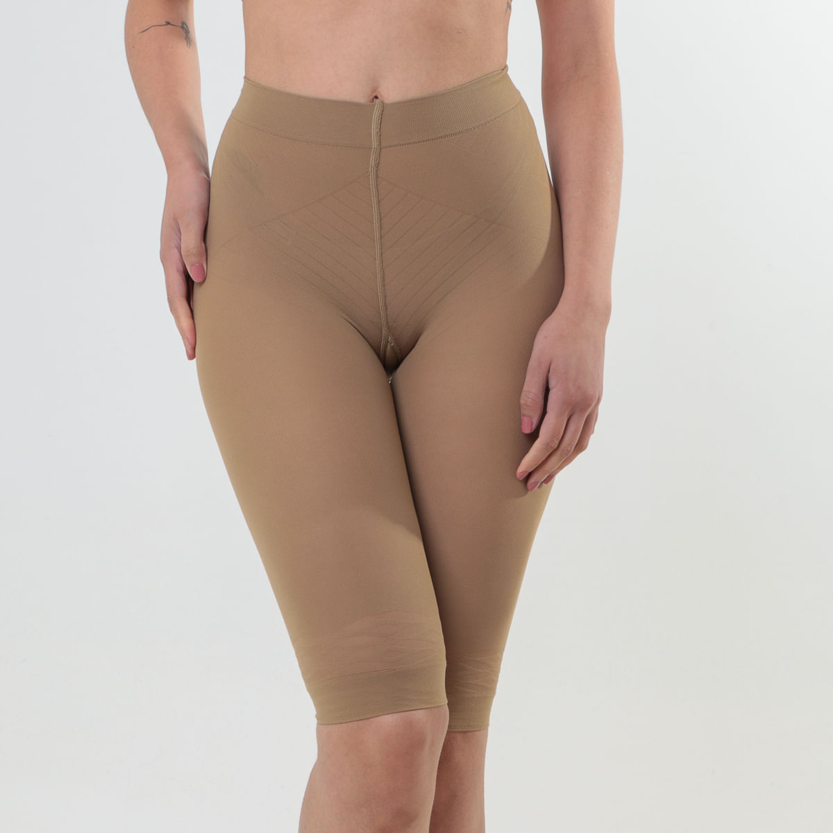 Bermuda Modeladora Feminina Bege - Selene